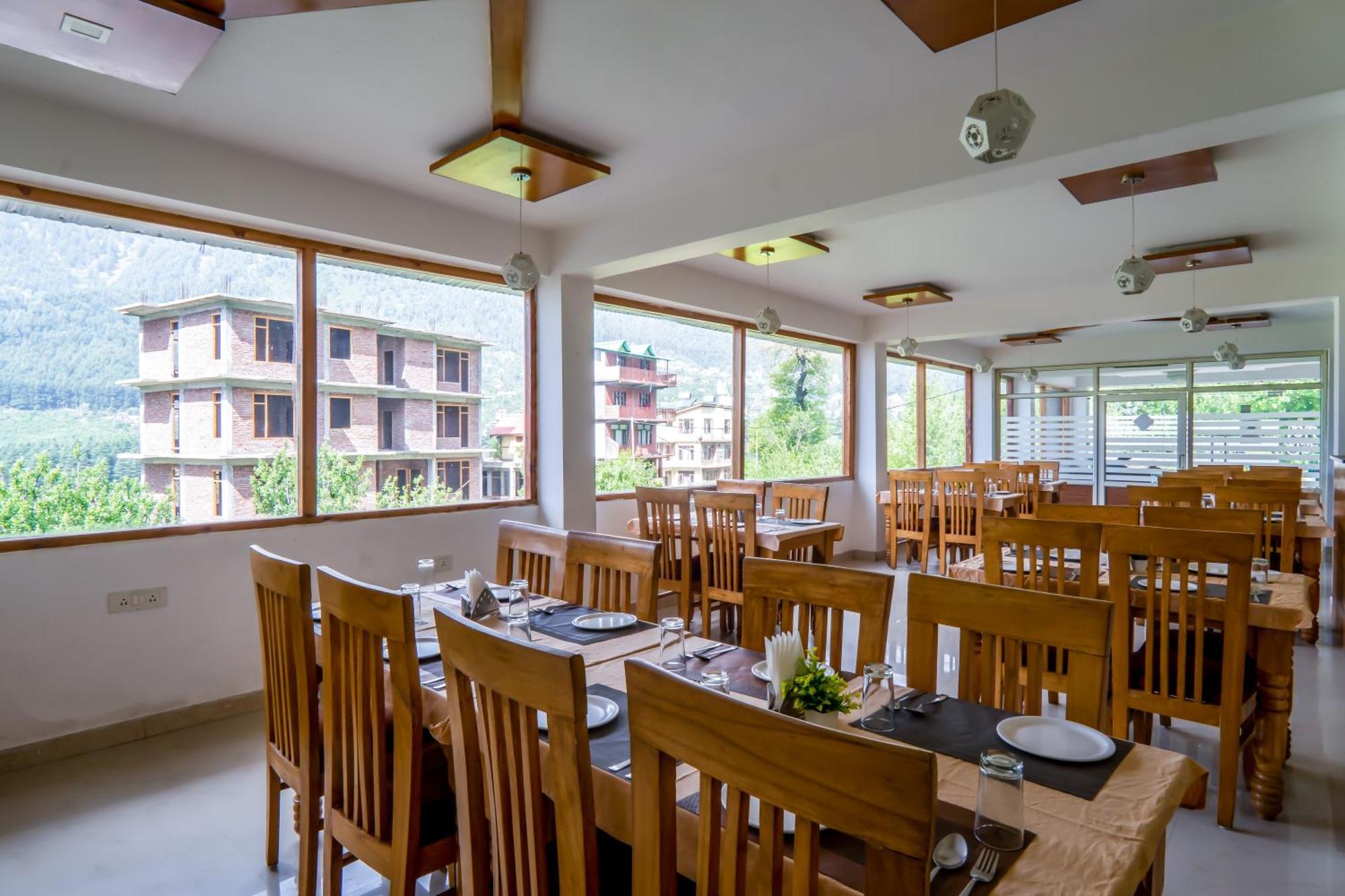 Pristine Inn Manali - Manali (Himachal Pradesh) — Photos 3